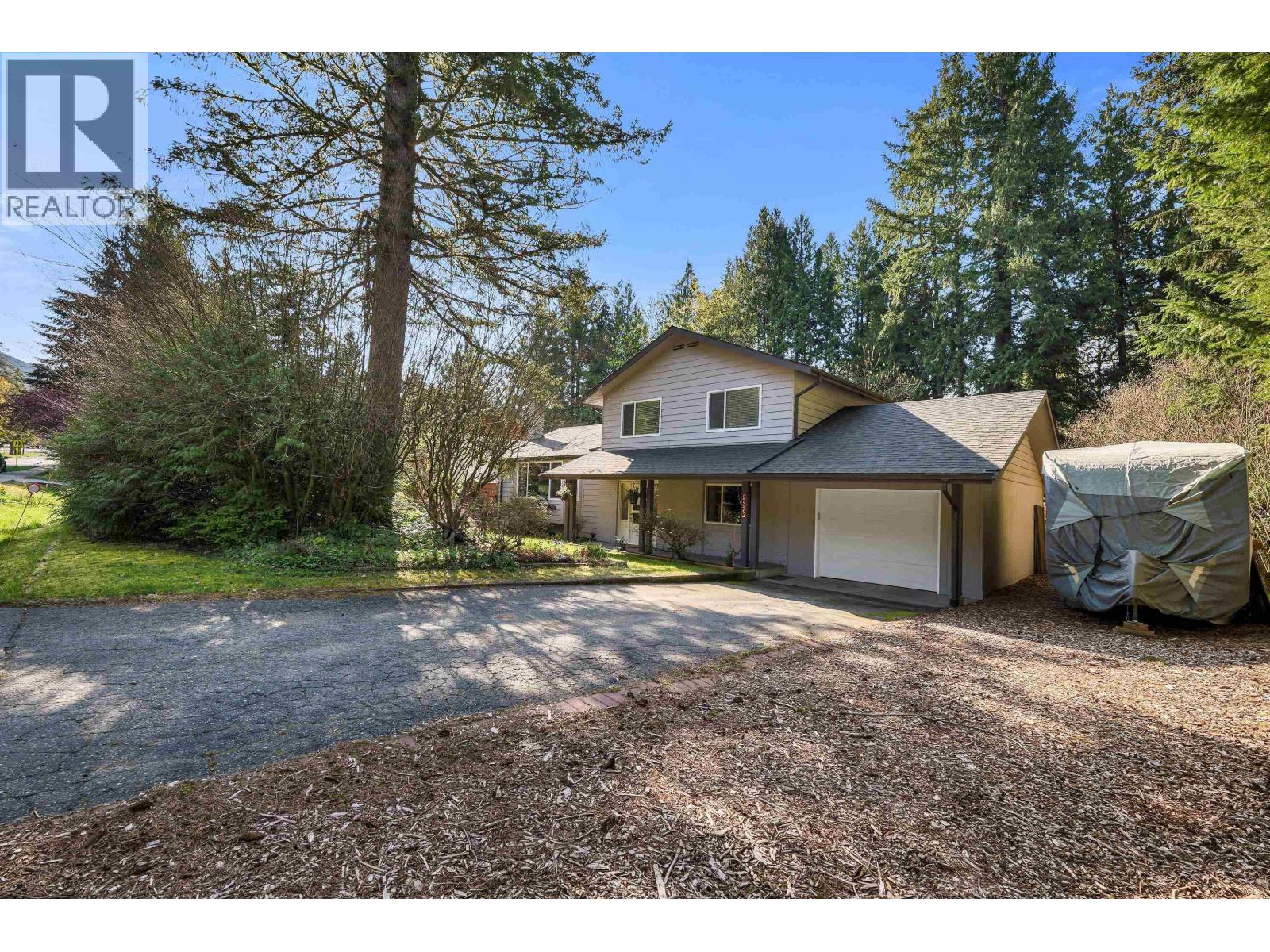 2572 The Boulevard, Squamish, British Columbia  V0N 1T0 - Photo 19 - R3114145