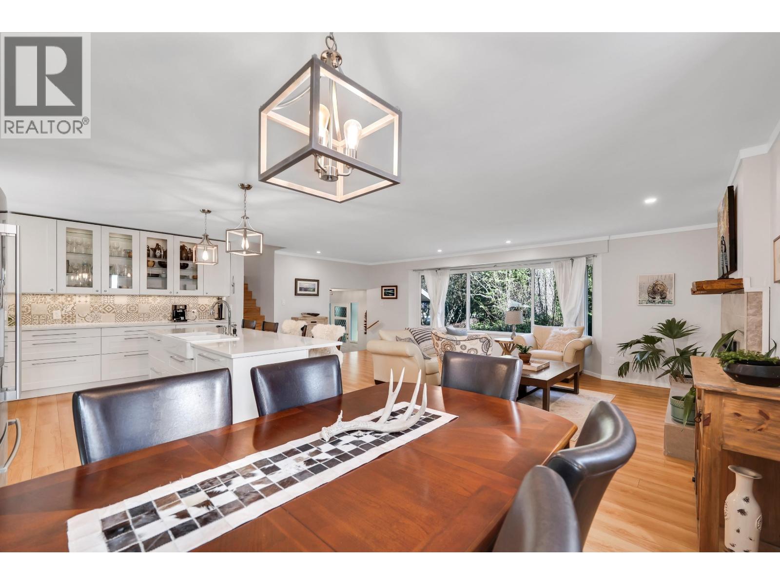 2572 The Boulevard, Squamish, British Columbia  V0N 1T0 - Photo 5 - R3114145