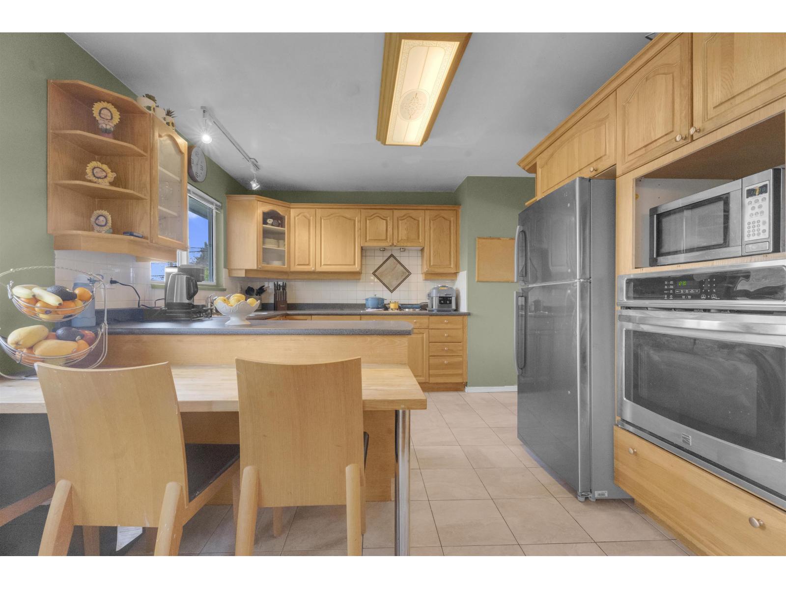 11064 Swan Crescent, Surrey, British Columbia  V3R 5B6 - Photo 6 - R3113572