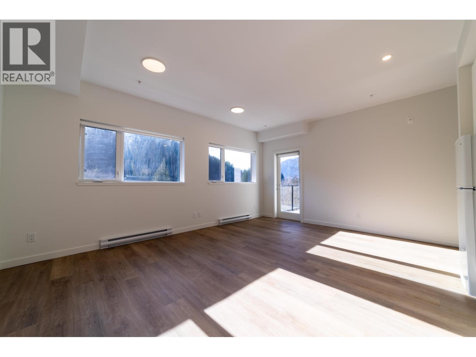 305 39180 Finch Place, Squamish, British Columbia  V8B 1G8 - Photo 9 - R3114116