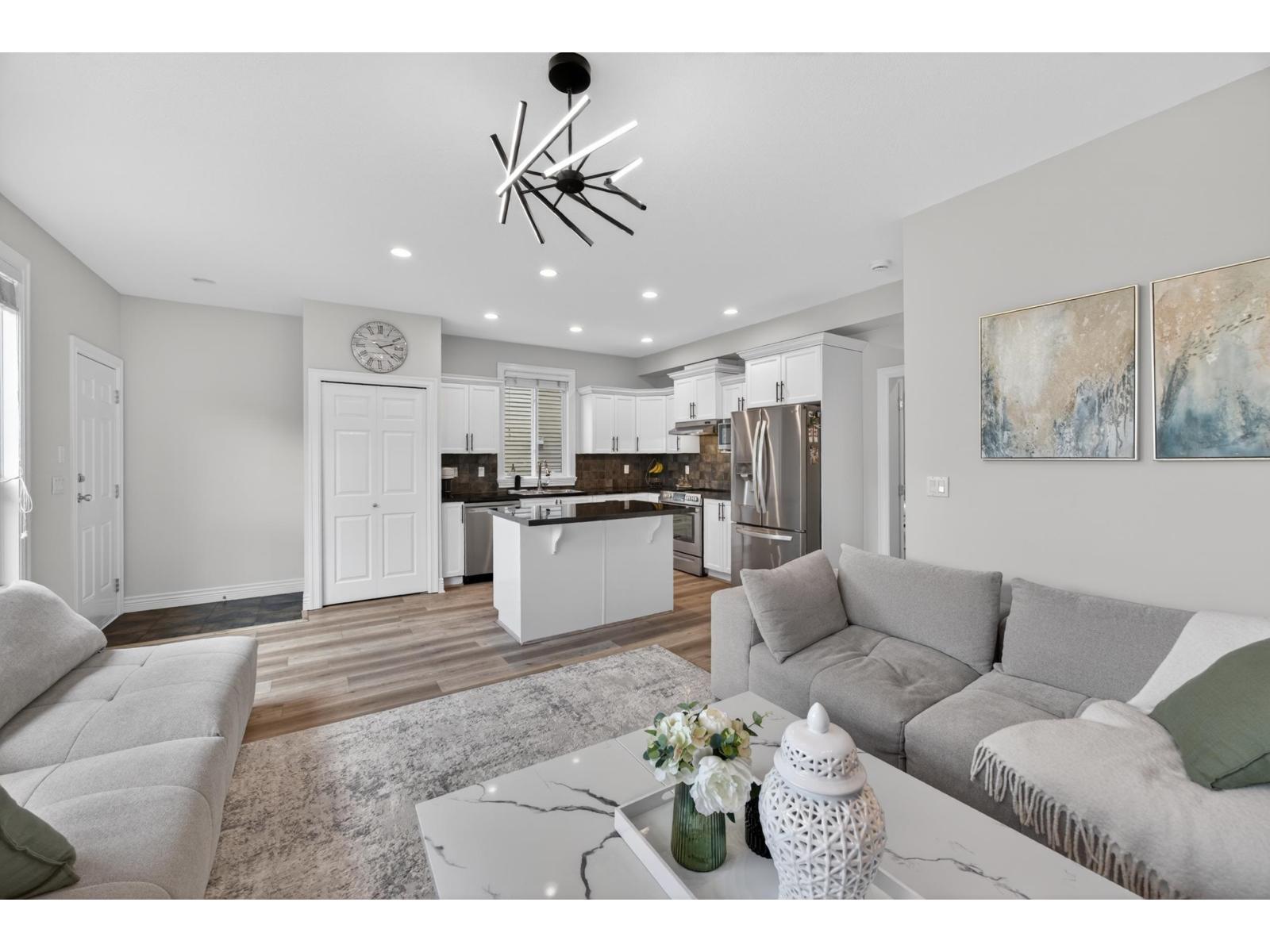 19485 66a Avenue, Surrey, British Columbia  V4N 0C3 - Photo 10 - R3114190