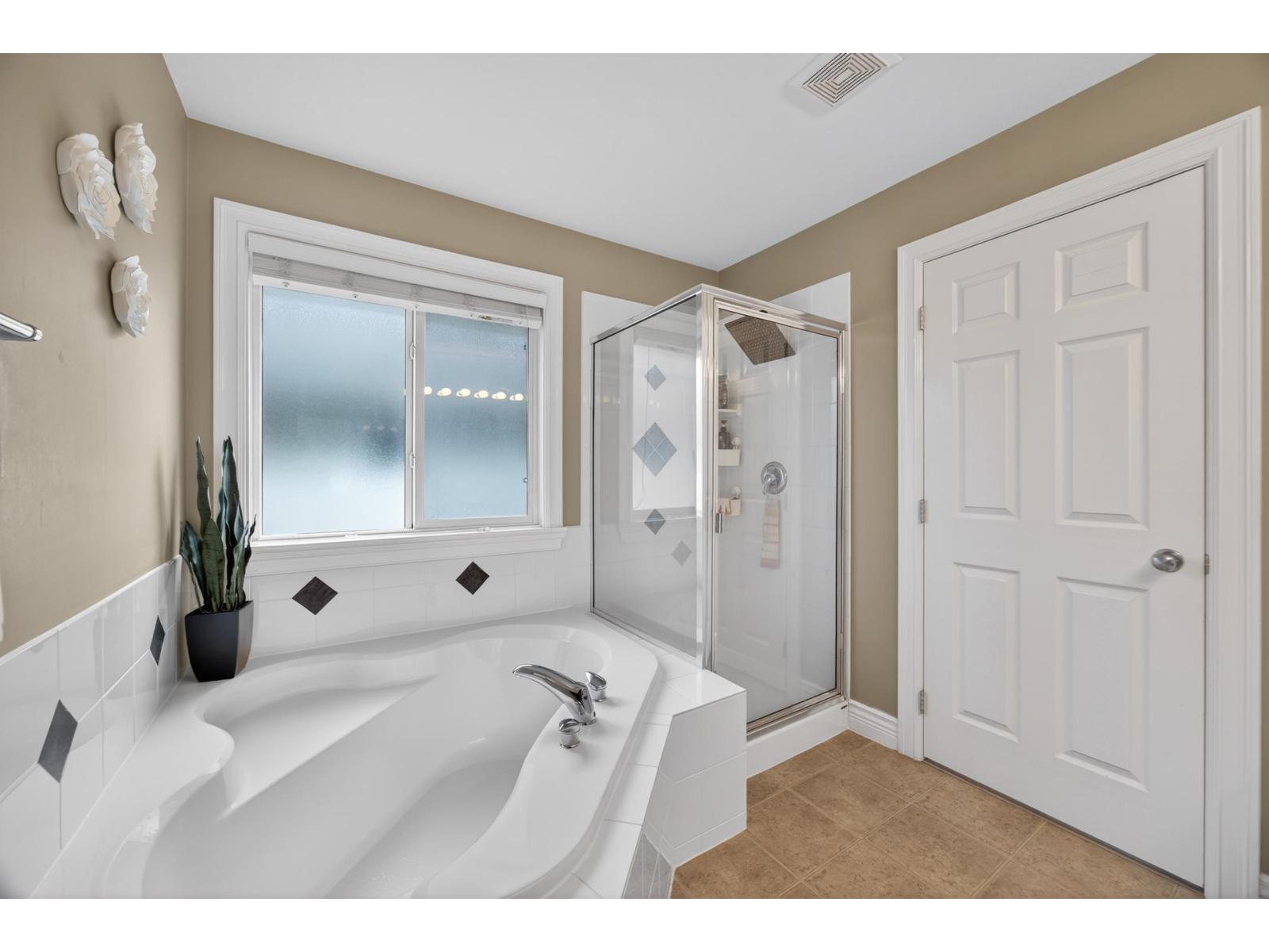 19485 66a Avenue, Surrey, British Columbia  V4N 0C3 - Photo 18 - R3114190