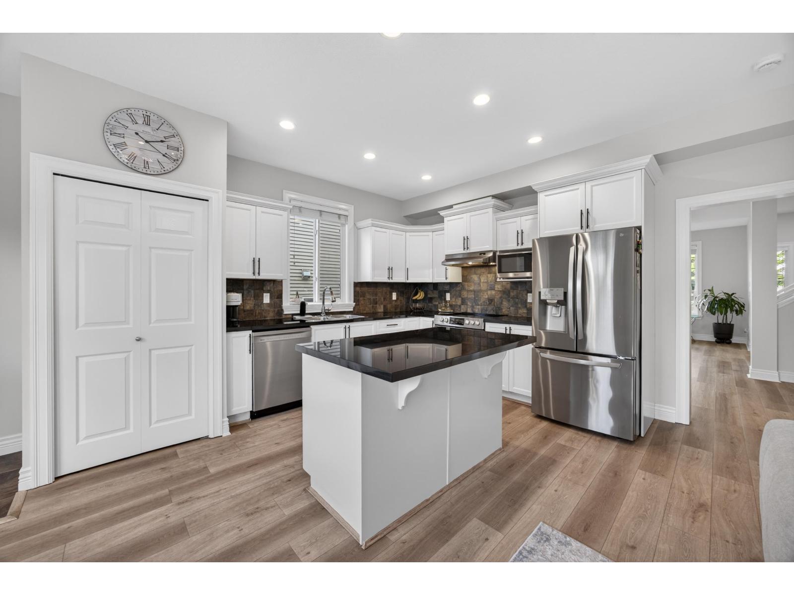 19485 66a Avenue, Surrey, British Columbia  V4N 0C3 - Photo 8 - R3114190