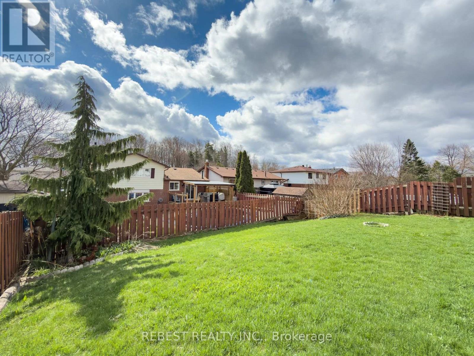 98 Cobblehill Road, Halton Hills, Ontario  L7J 1P3 - Photo 17 - W13003330