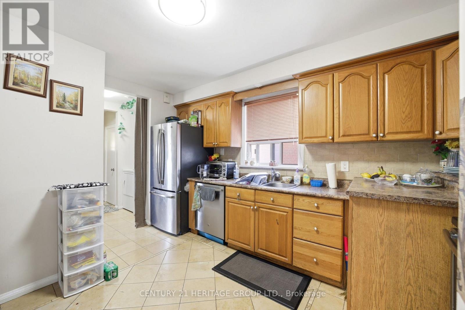 10 Garthwood Drive, Toronto (Kennedy Park), Ontario  M1K 2J5 - Photo 14 - E13026708