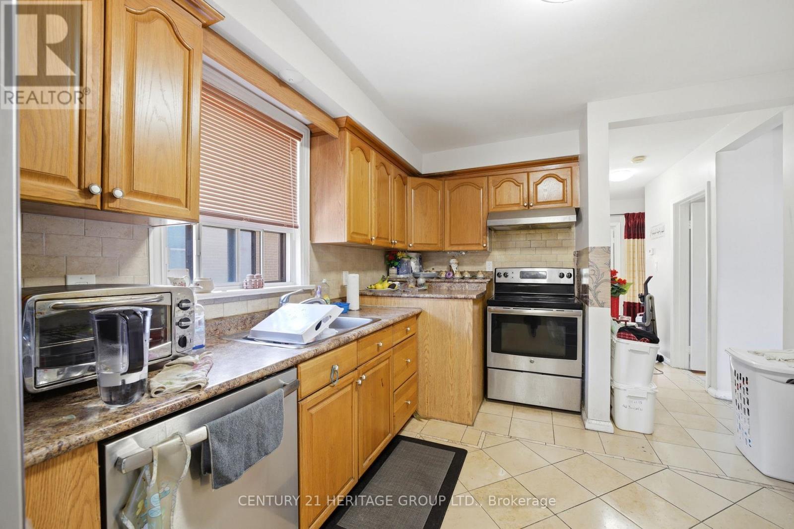 10 Garthwood Drive, Toronto (Kennedy Park), Ontario  M1K 2J5 - Photo 17 - E13026708