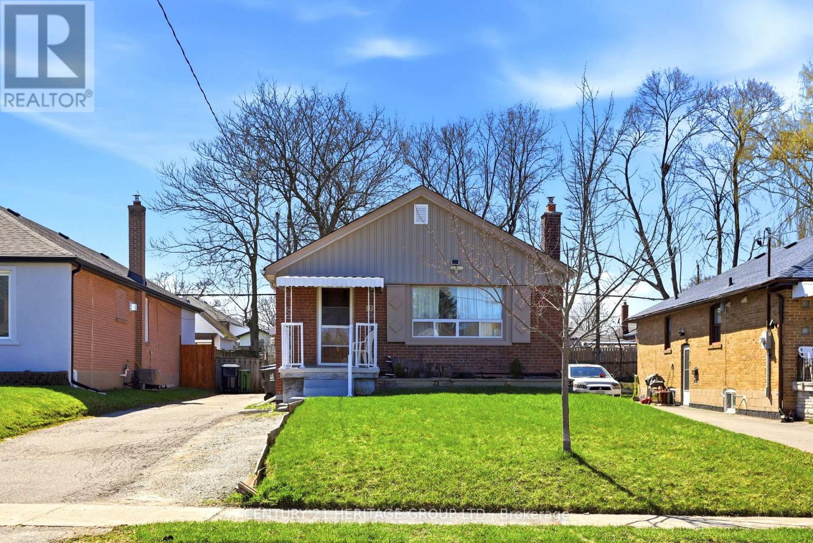 10 Garthwood Drive, Toronto (Kennedy Park), Ontario  M1K 2J5 - Photo 3 - E13026708