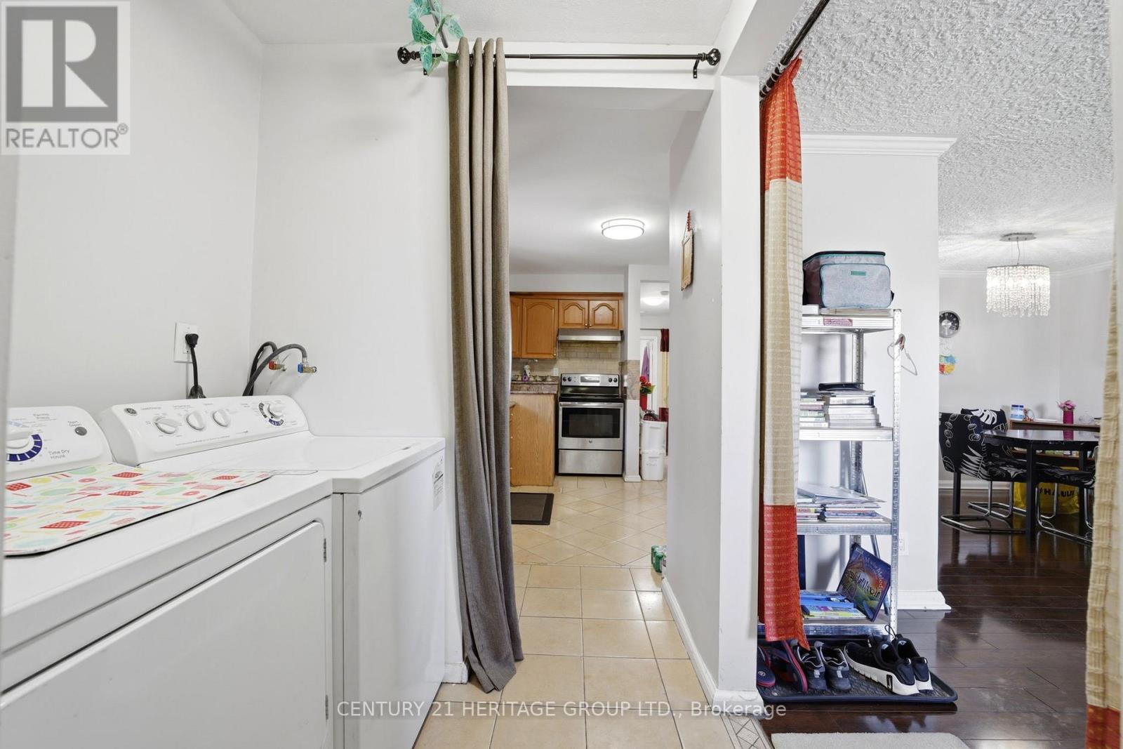 10 Garthwood Drive, Toronto (Kennedy Park), Ontario  M1K 2J5 - Photo 6 - E13026708