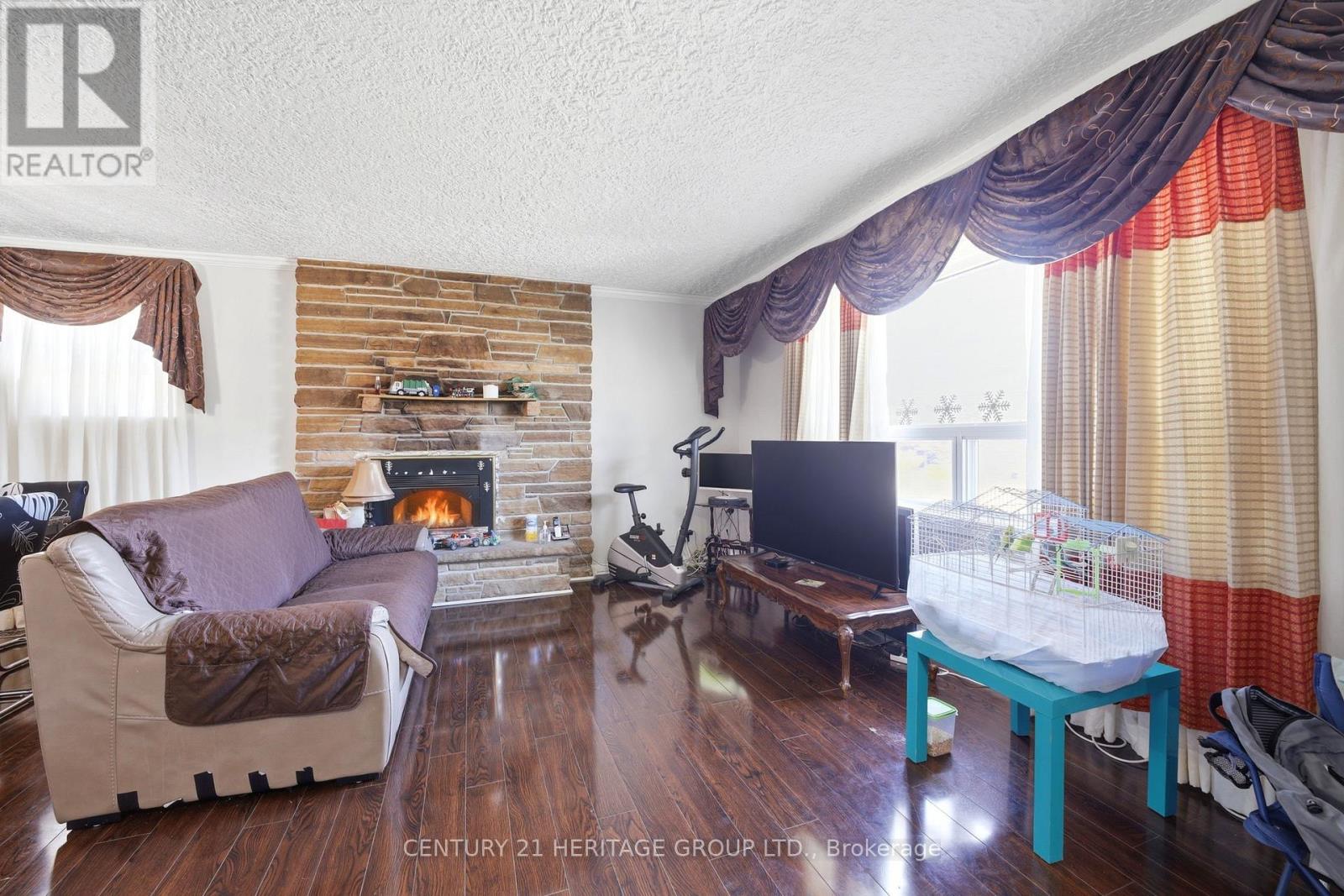 10 Garthwood Drive, Toronto (Kennedy Park), Ontario  M1K 2J5 - Photo 8 - E13026708