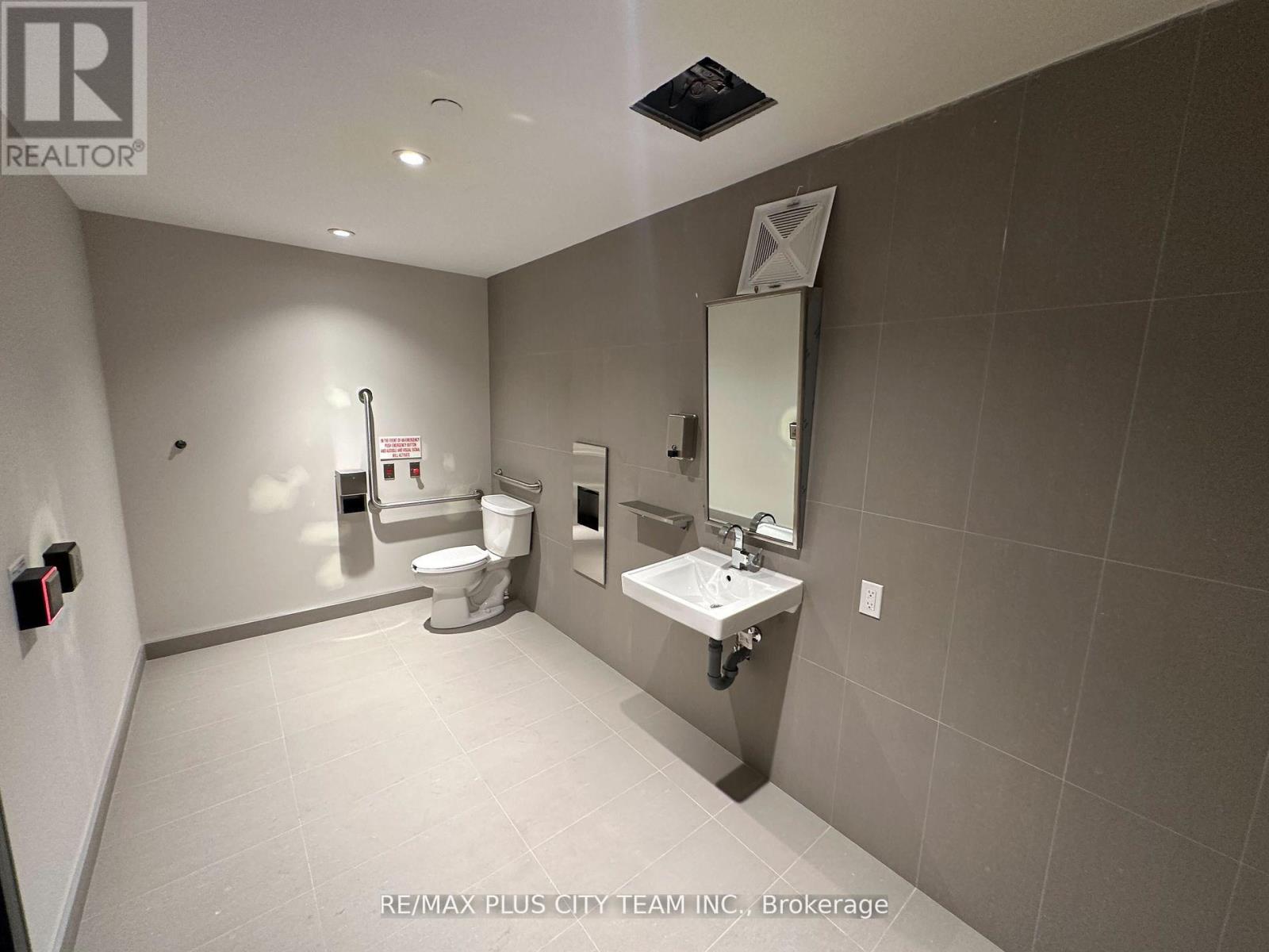 811 - 45 Baseball Place, Toronto, Ontario  M4M 0H1 - Photo 16 - E13026782