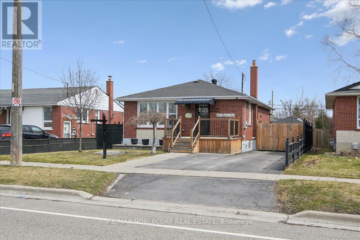 259 FAREWELL STREET, oshawa (donevan), Ontario