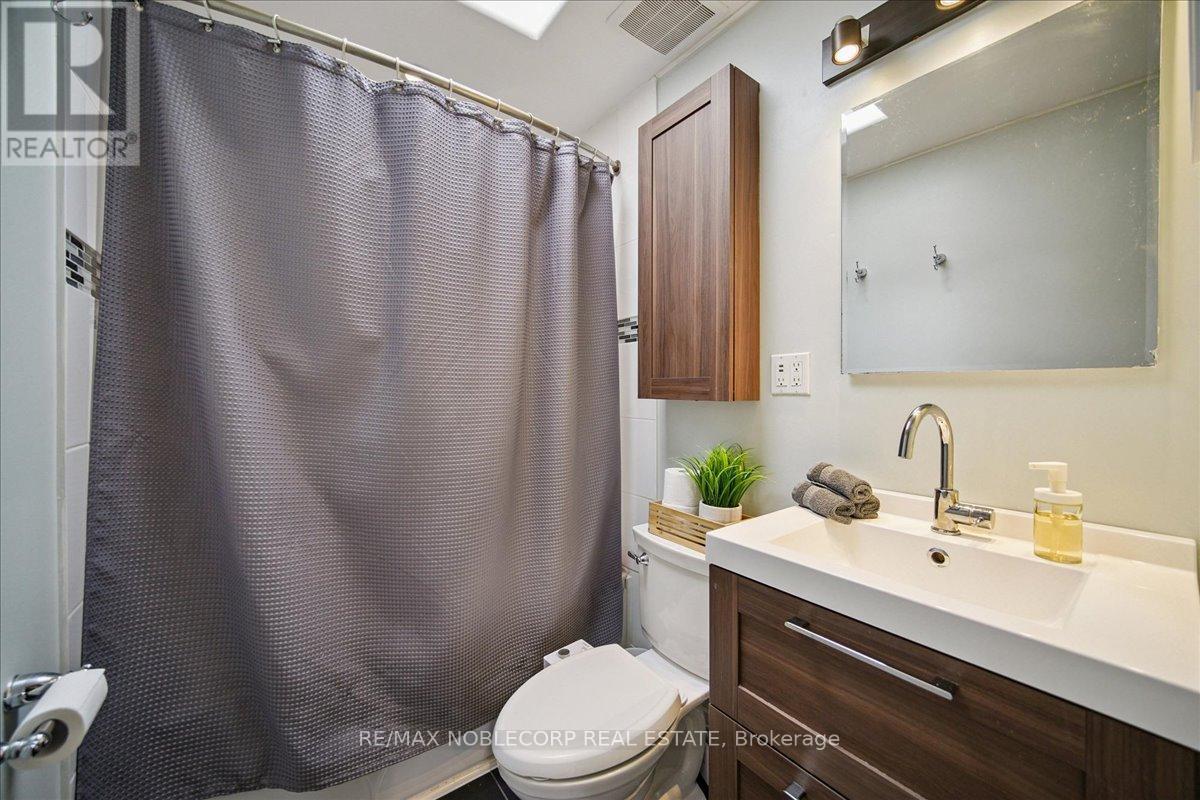 259 Farewell Street, Oshawa, Ontario  L1H 6L8 - Photo 16 - E13026800