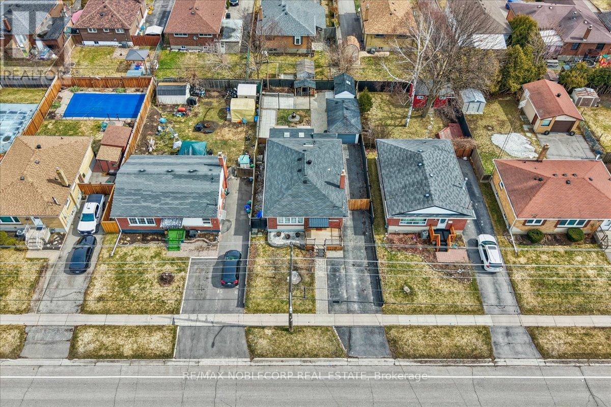 259 Farewell Street, Oshawa, Ontario  L1H 6L8 - Photo 5 - E13026800