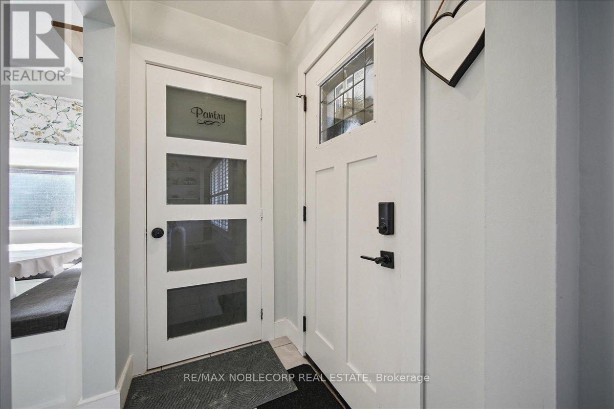 259 Farewell Street, Oshawa, Ontario  L1H 6L8 - Photo 7 - E13026800