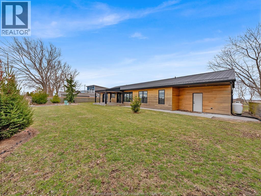 116 East Beach, Leamington, Ontario  N8H 3V7 - Photo 42 - 26008824