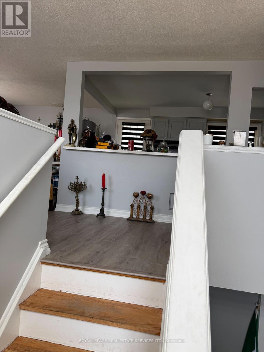 267 Irene Drive, Georgina, Ontario  L4P 3A9 - Photo 2 - N13026656