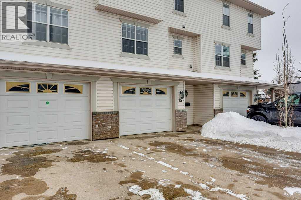 15 Kerry Wood Mews, Red Deer, Alberta  T4N 7B8 - Photo 6 - A2290004