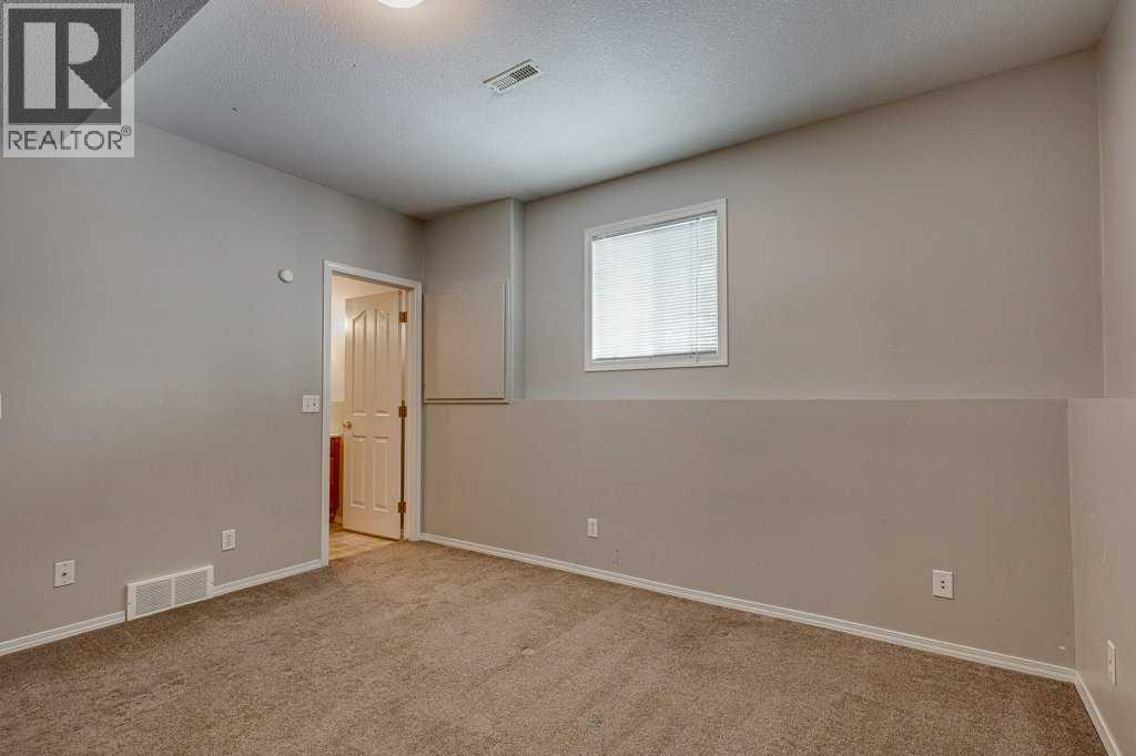 15 Kerry Wood Mews, Red Deer, Alberta  T4N 7B8 - Photo 35 - A2290004