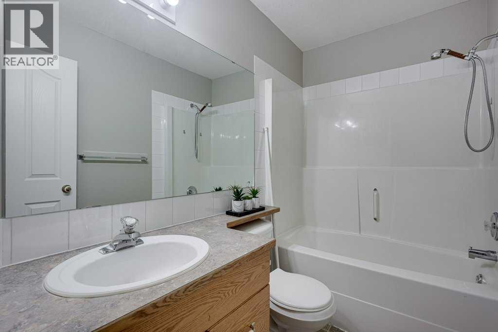 15 Kerry Wood Mews, Red Deer, Alberta  T4N 7B8 - Photo 28 - A2290004