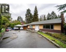 1440 MOUNTAIN HIGHWAY, North Vancouver, British Columbia