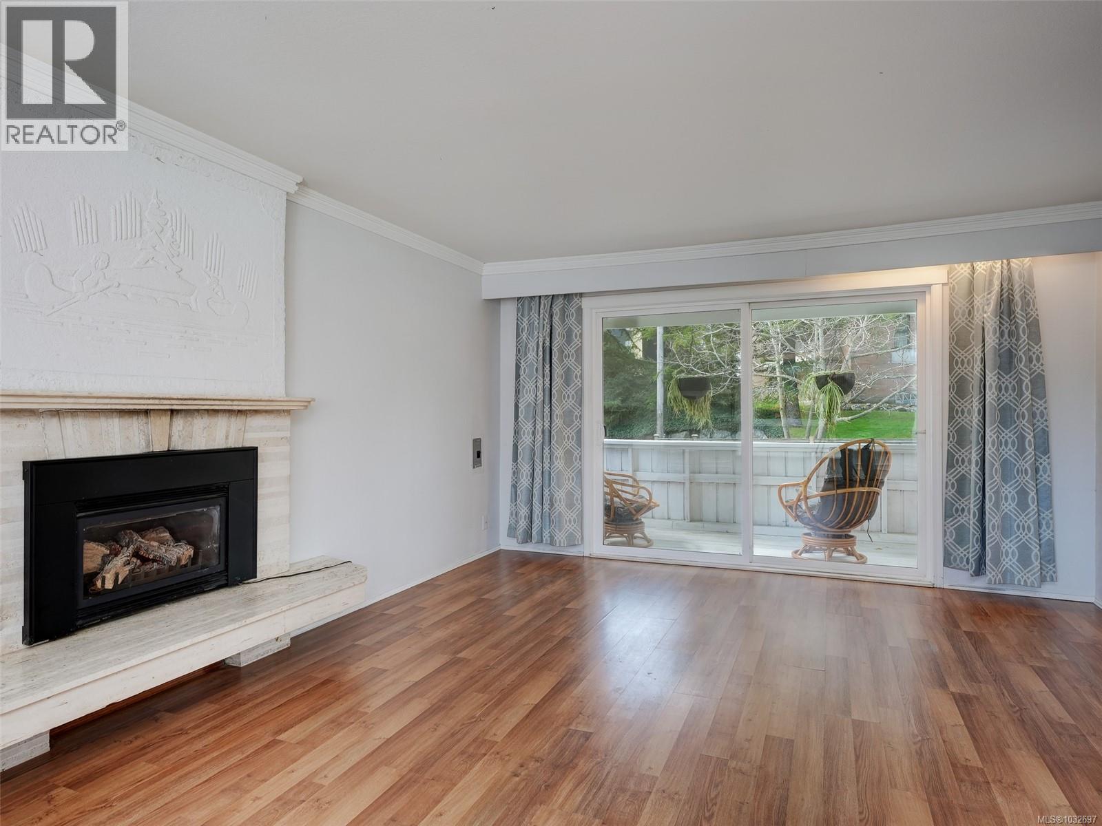 4031 Quadra St, Saanich, British Columbia  V8X 1K1 - Photo 7 - 1032697