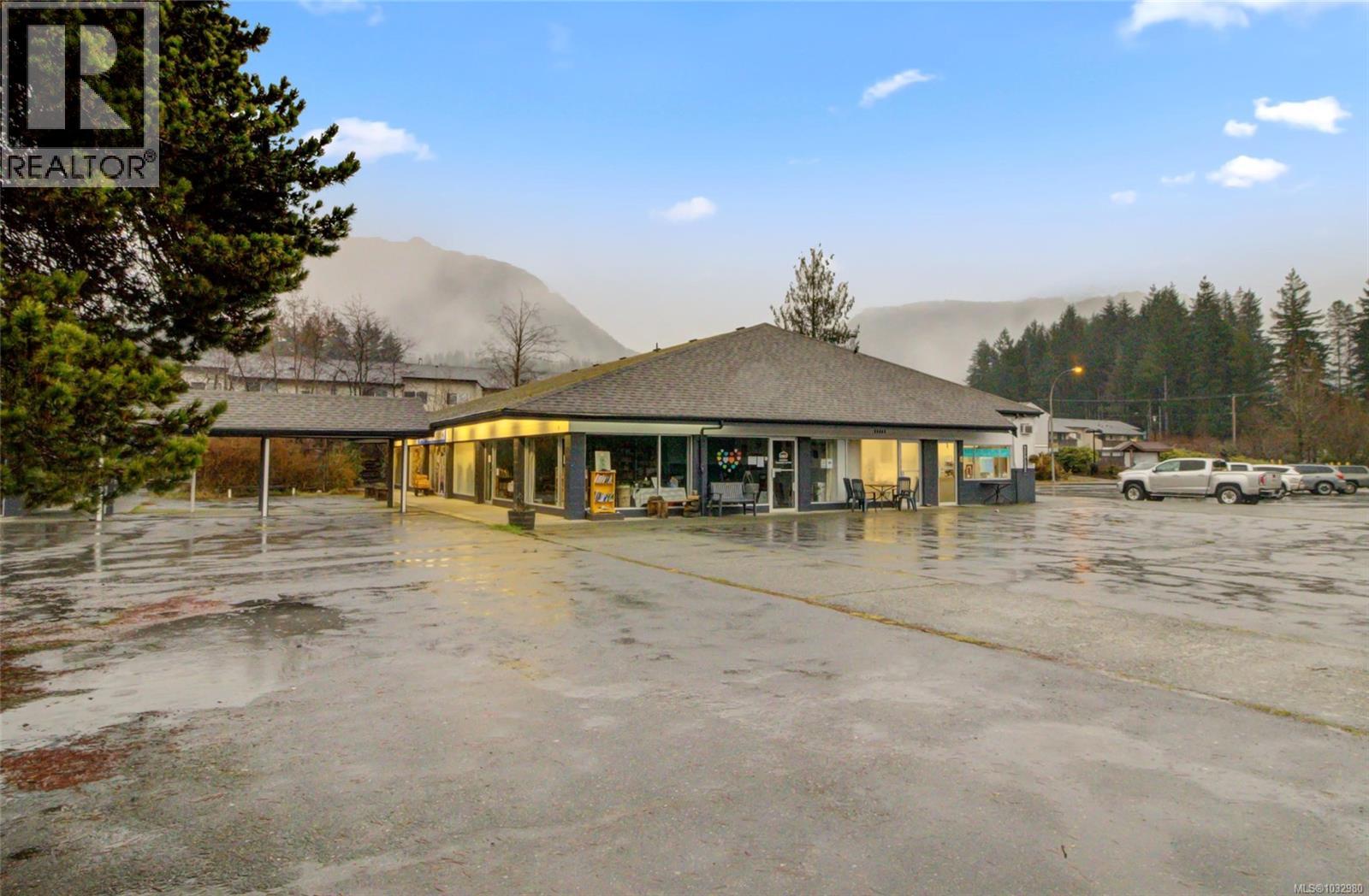 375 Nimpkish Dr, Gold River, British Columbia  V0P 1G0 - Photo 22 - 1032980