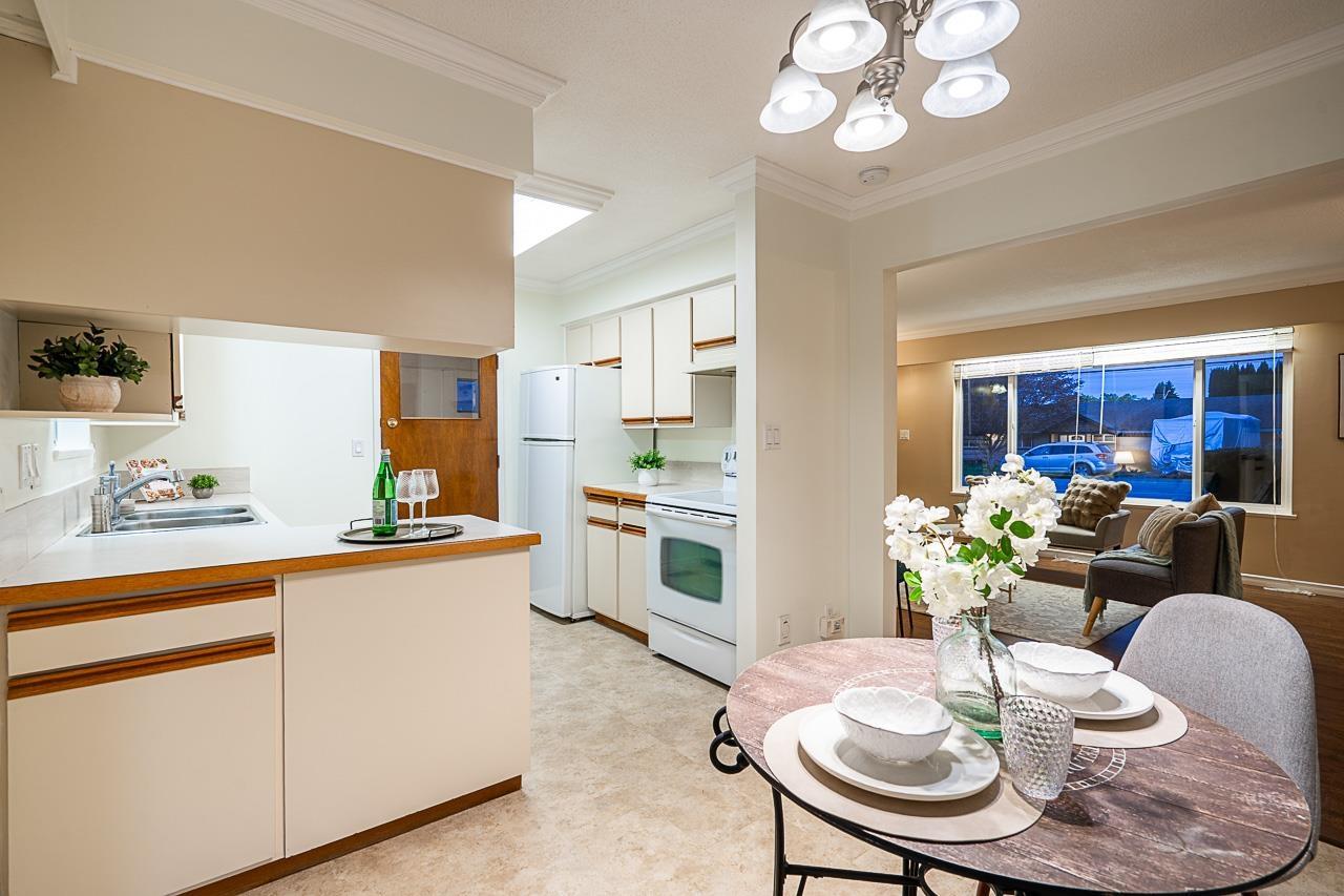 26981 28b Avenue, Langley, British Columbia  V4W 3A5 - Photo 3 - R3113379