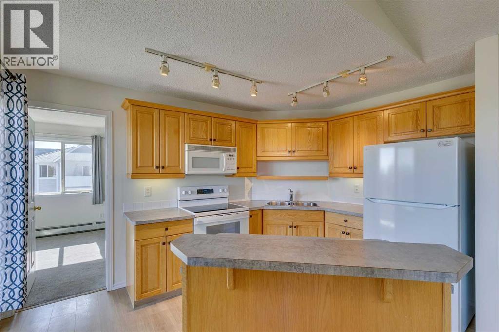 301, 7301 Valleyview Park SE, Calgary, Alberta  T2B 3R6 - Photo 14 - A2278543