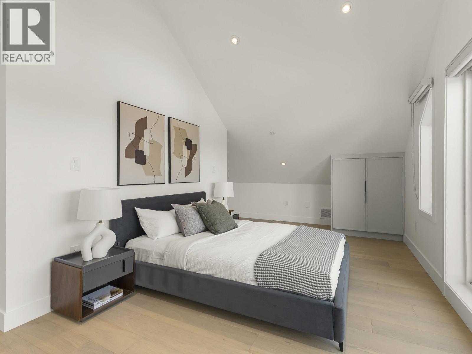 2 3255 13th Avenue, Vancouver, British Columbia  V6K 2V6 - Photo 14 - R3114049