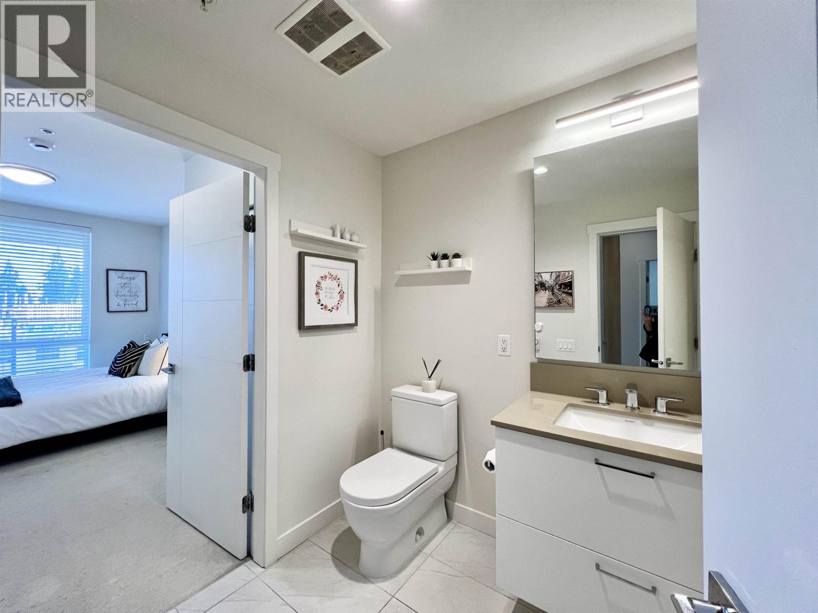 408 707 Como Lake Avenue, Coquitlam, British Columbia  V3J 0J5 - Photo 17 - R3114048