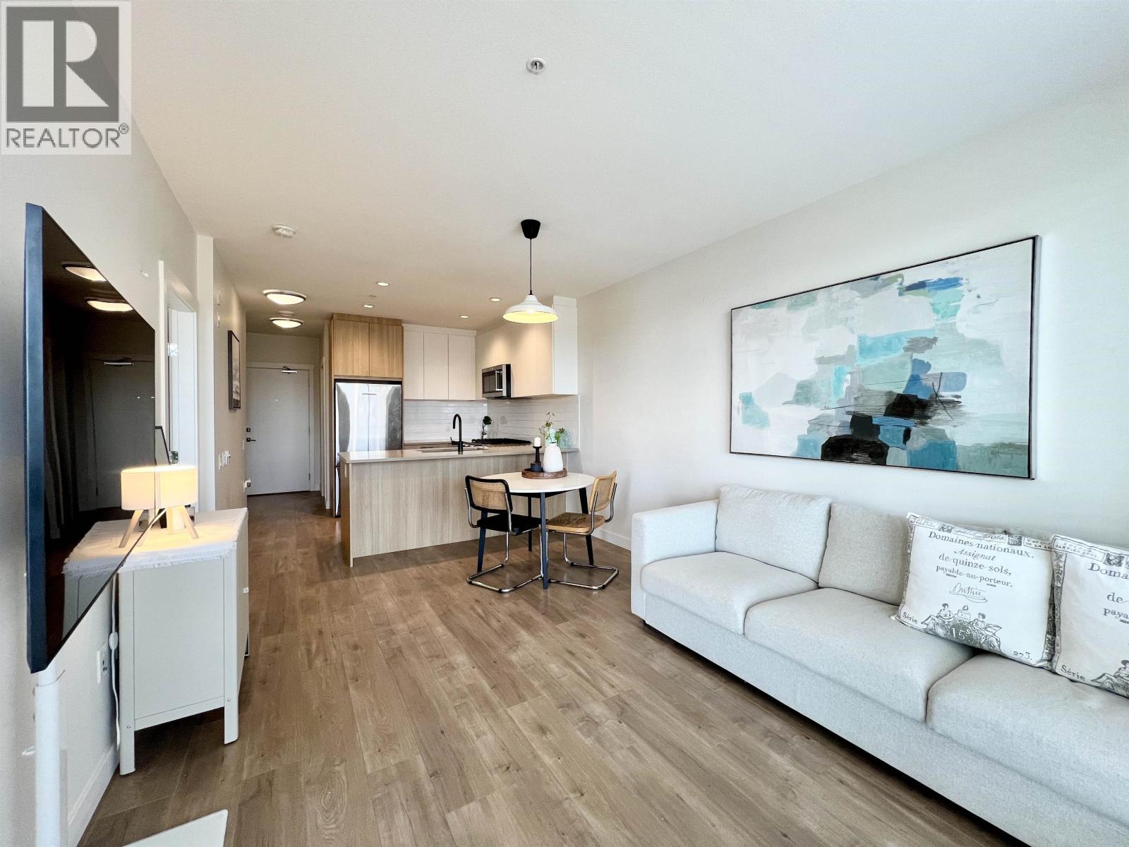 408 707 Como Lake Avenue, Coquitlam, British Columbia  V3J 0J5 - Photo 3 - R3114048