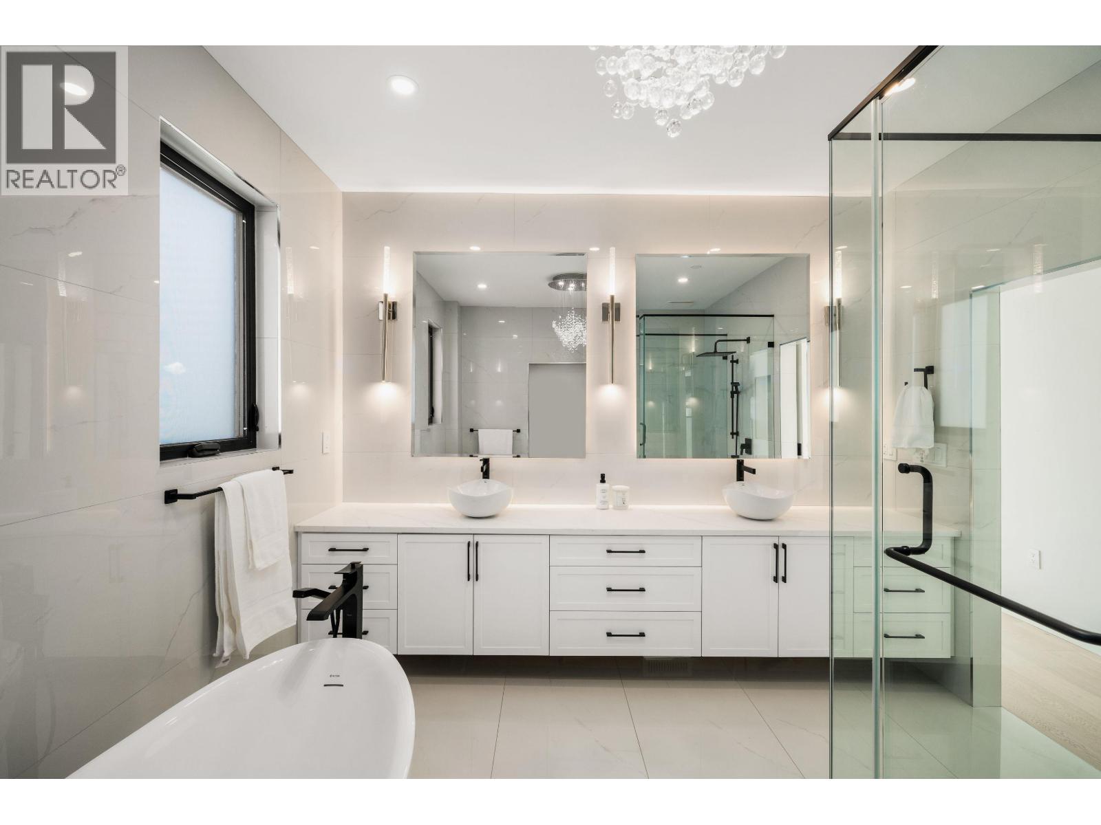 35 Kelvin Grove Way, West Vancouver, British Columbia  V0N 2E0 - Photo 19 - R3114031