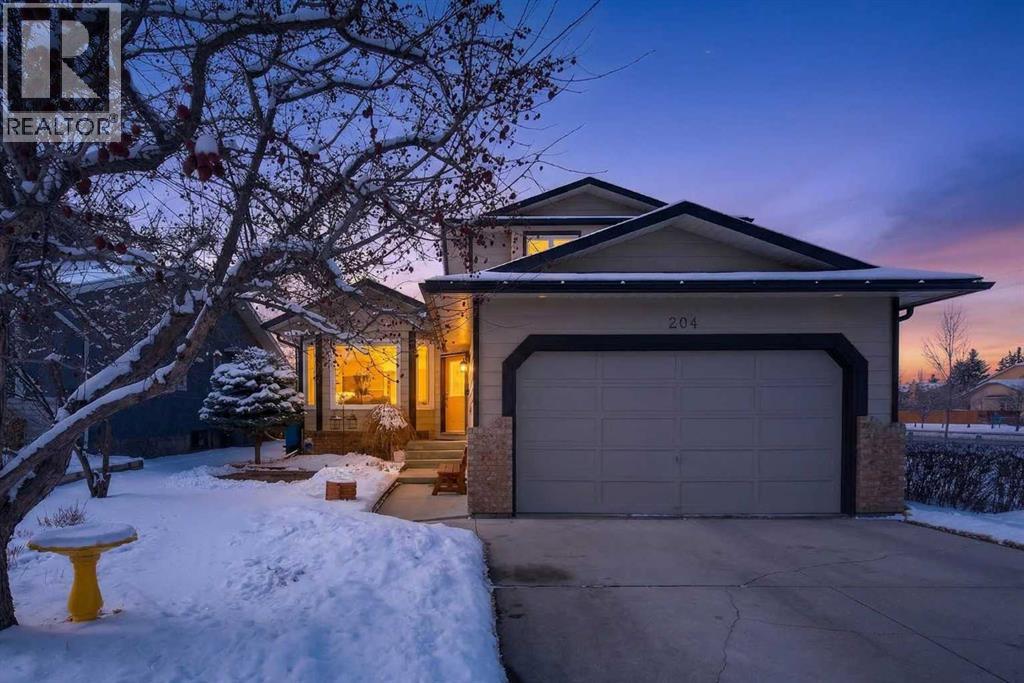 204 Sunrise Circle SE, Calgary, Alberta  T2X 2Z8 - Photo 2 - A2292759