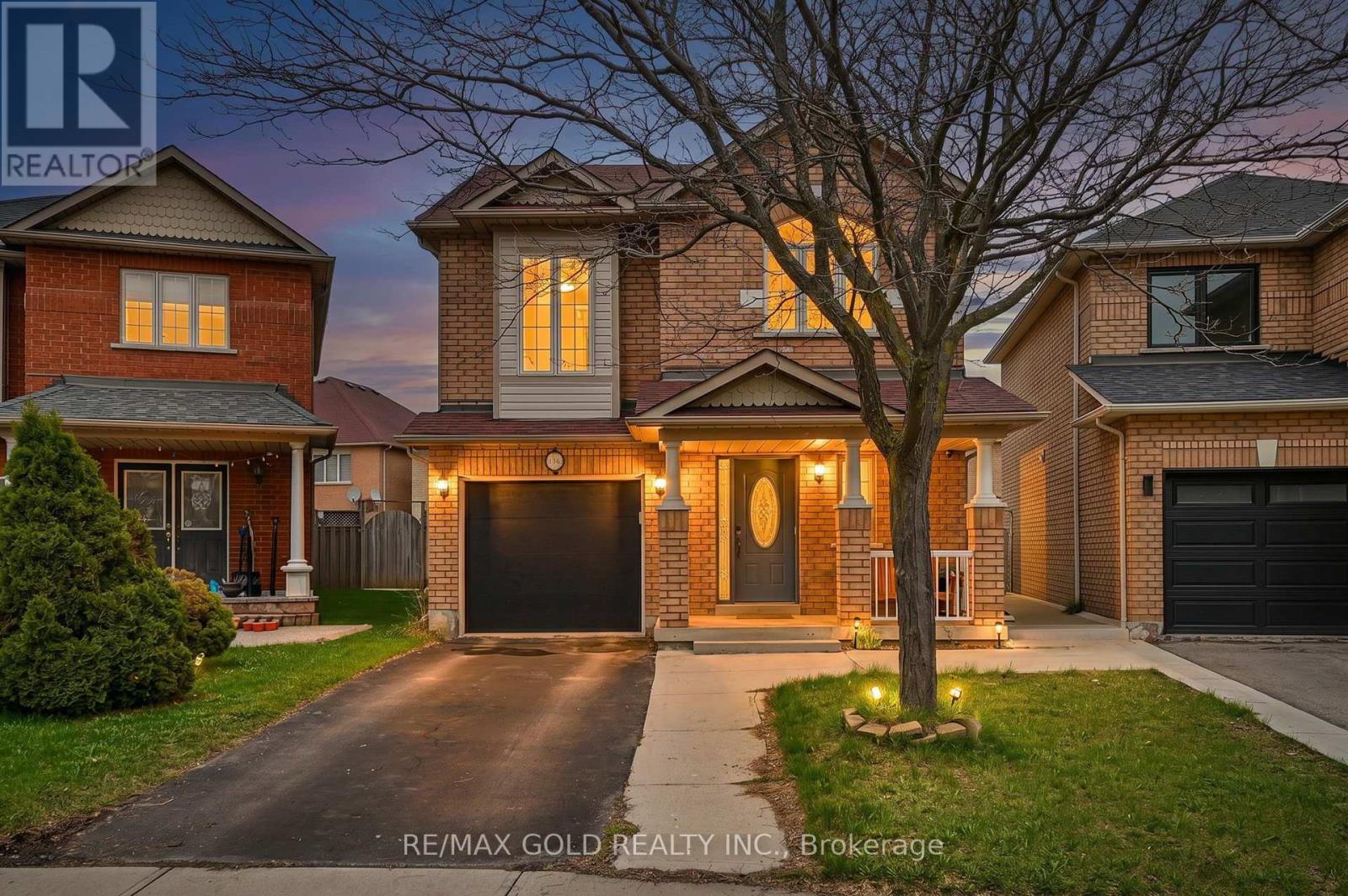 116 Heartleaf Crescent, Brampton, Ontario  L7A 2C1 - Photo 1 - W13026668