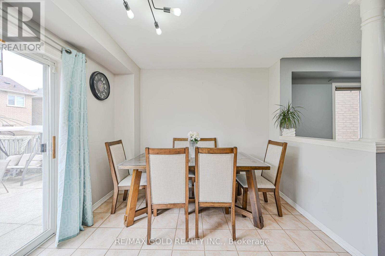 116 Heartleaf Crescent, Brampton, Ontario  L7A 2C1 - Photo 14 - W13026668