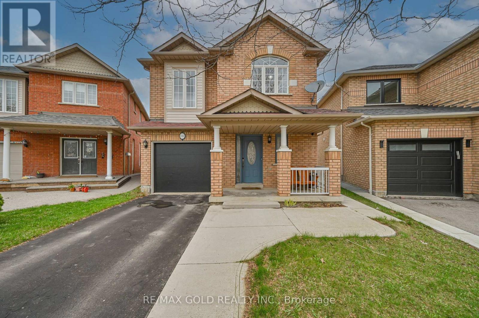 116 Heartleaf Crescent, Brampton, Ontario  L7A 2C1 - Photo 2 - W13026668