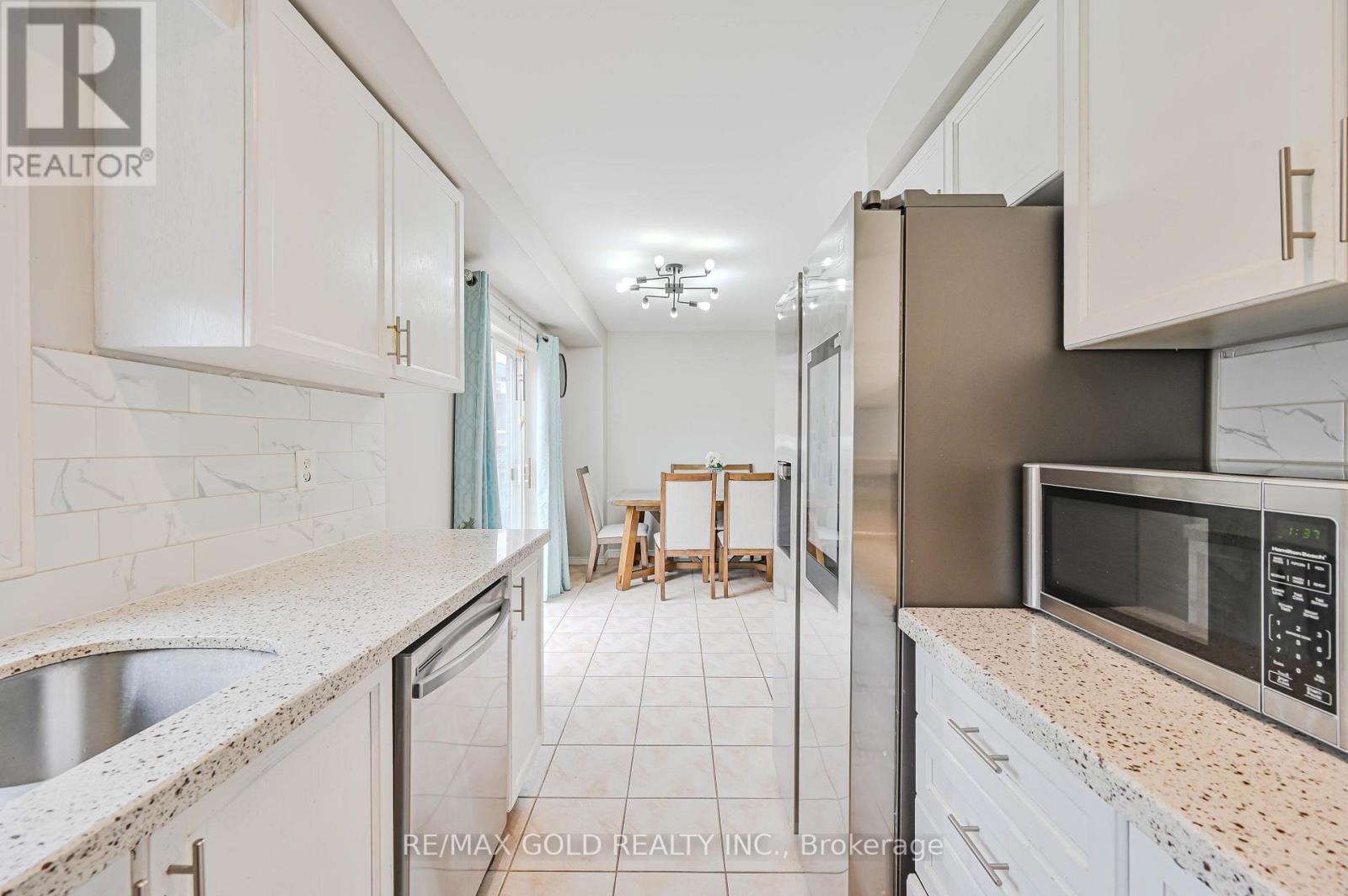 116 Heartleaf Crescent, Brampton, Ontario  L7A 2C1 - Photo 20 - W13026668