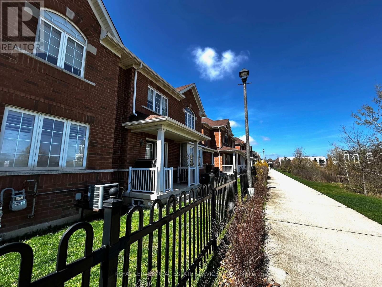 1 - 3045 Gladeside Avenue, Oakville, Ontario  L6M 0R2 - Photo 33 - W13026680