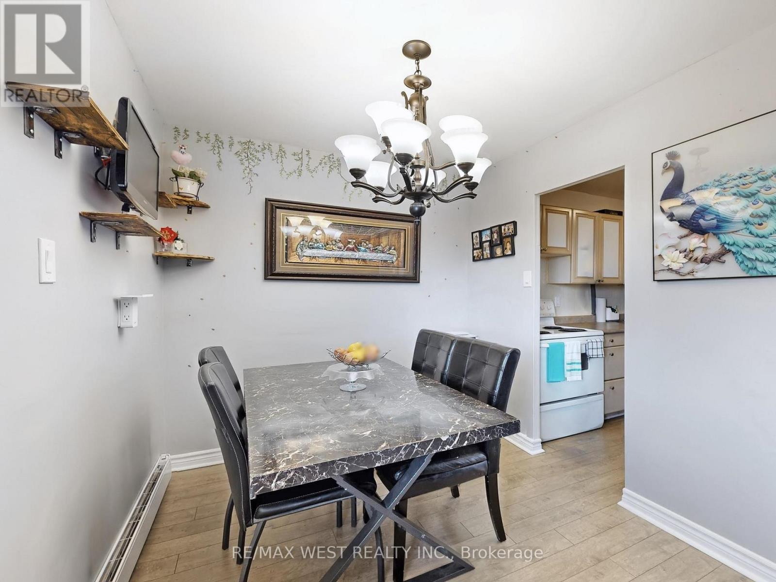 310 - 1660 Bloor Street, Mississauga, Ontario  L4X 1R9 - Photo 5 - W13026706