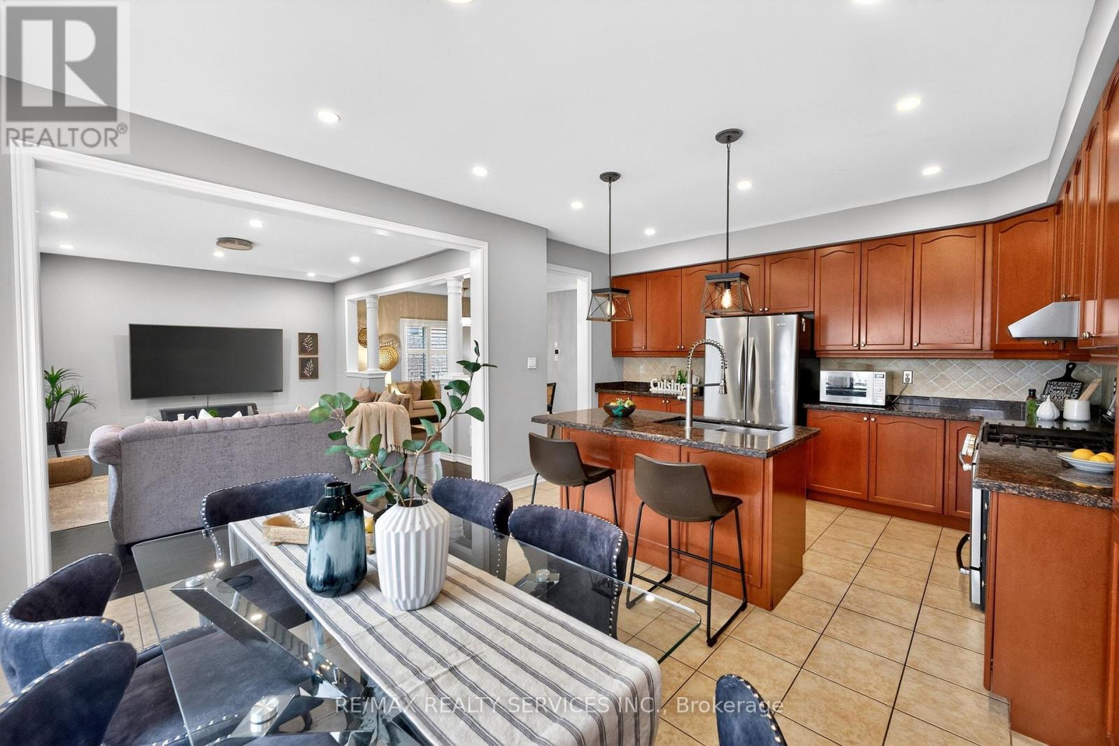 5 Pillar Road, Brampton (Bram West), Ontario  L6Y 0N9 - Photo 19 - W13026734