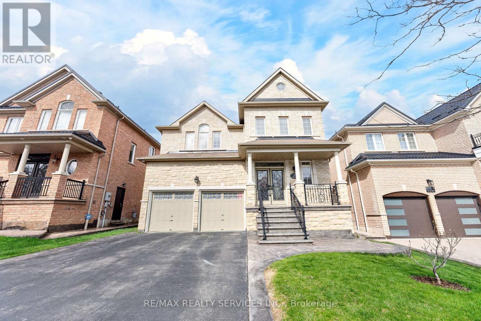 5 Pillar Road, Brampton (Bram West), Ontario  L6Y 0N9 - Photo 2 - W13026734
