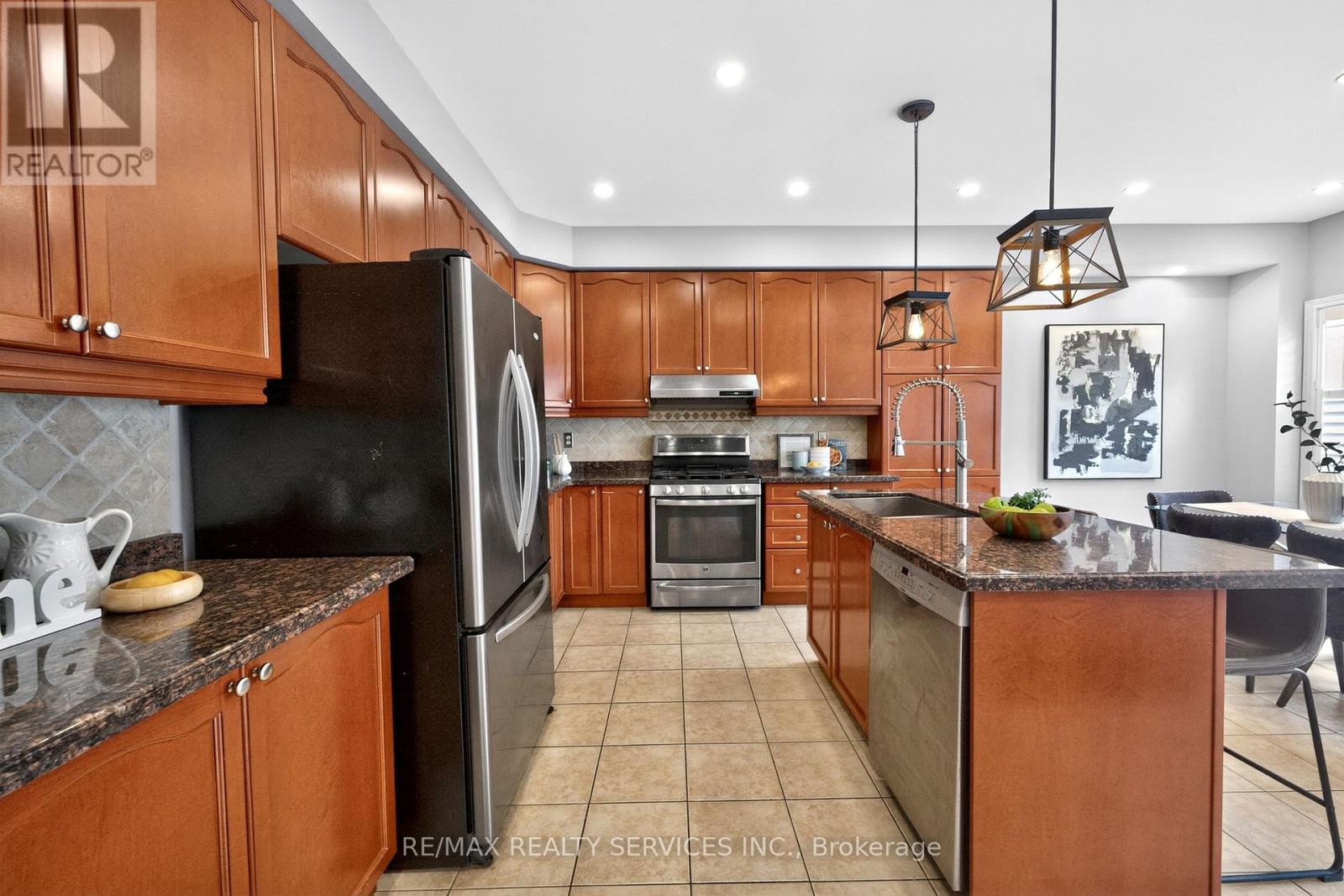 5 Pillar Road, Brampton (Bram West), Ontario  L6Y 0N9 - Photo 21 - W13026734