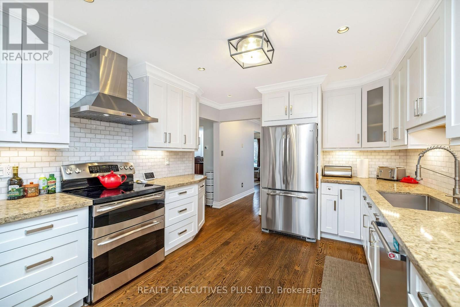 3099 Hickling Court, Mississauga (Meadowvale), Ontario  L5N 4X9 - Photo 10 - W13026746