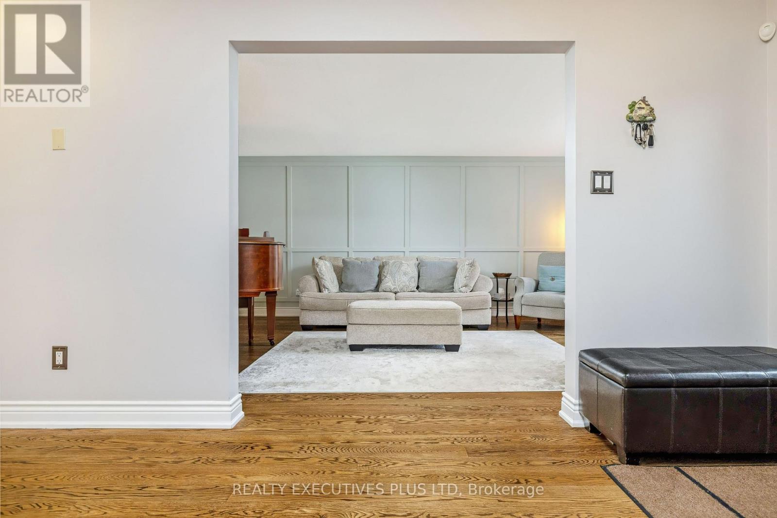 3099 Hickling Court, Mississauga (Meadowvale), Ontario  L5N 4X9 - Photo 5 - W13026746