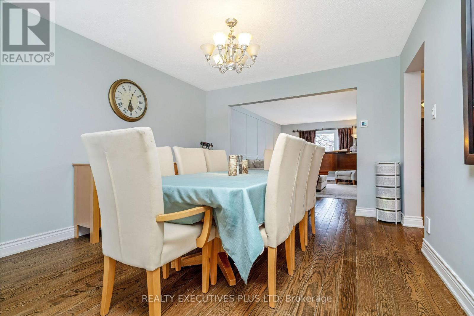 3099 Hickling Court, Mississauga (Meadowvale), Ontario  L5N 4X9 - Photo 9 - W13026746