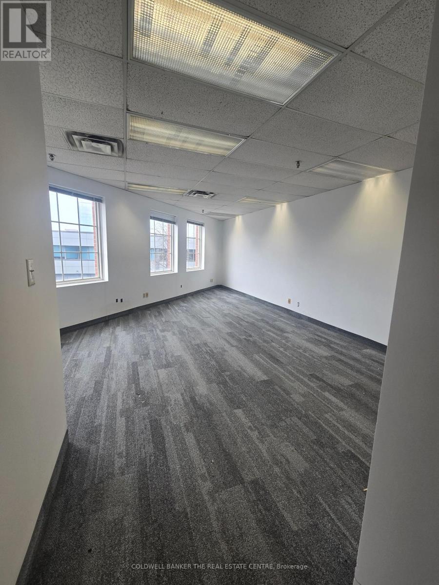 1/300 - 5025 Orbitor Drive, Mississauga, Ontario  L4W 4Y5 - Photo 3 - W13026768