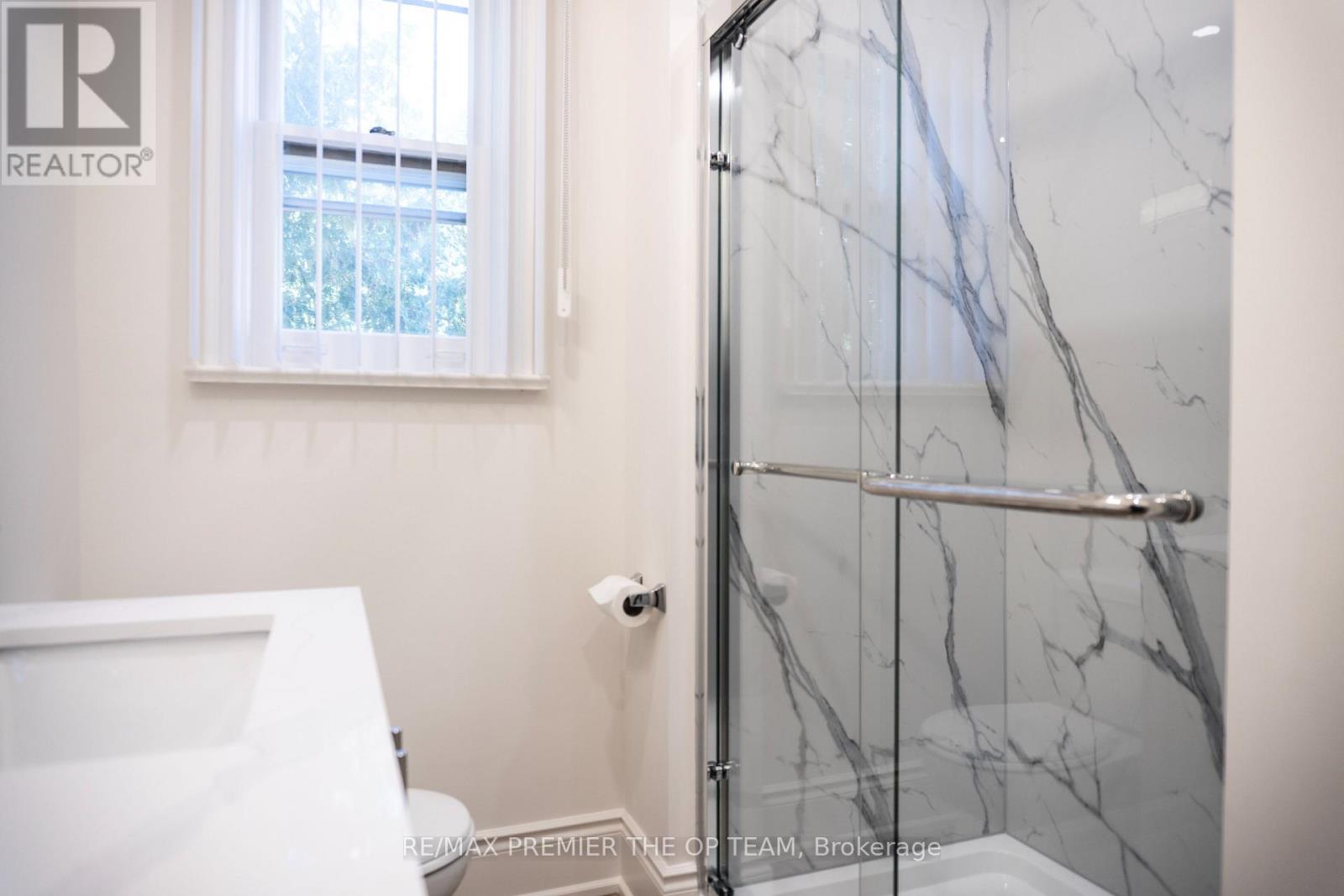 Upper - 148 Martin Grove Road, Toronto, Ontario  M9B 4K9 - Photo 14 - W13026770