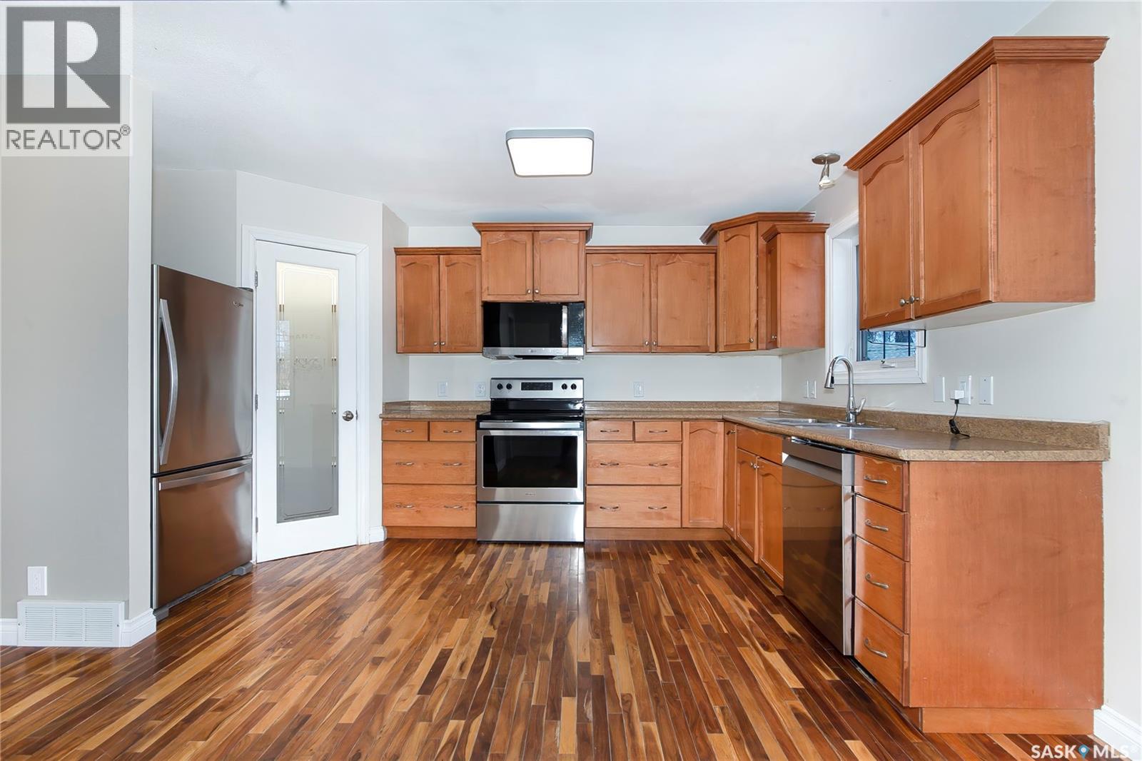 211 N Avenue N, Saskatoon, Saskatchewan  S7L 2T2 - Photo 14 - SK033502