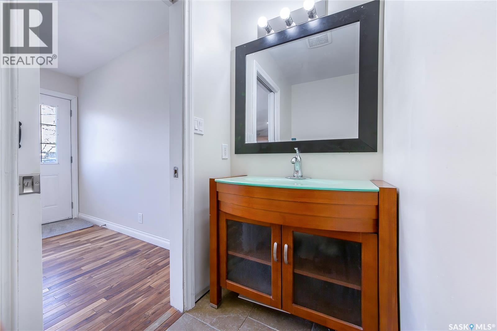 211 N Avenue N, Saskatoon, Saskatchewan  S7L 2T2 - Photo 21 - SK033502