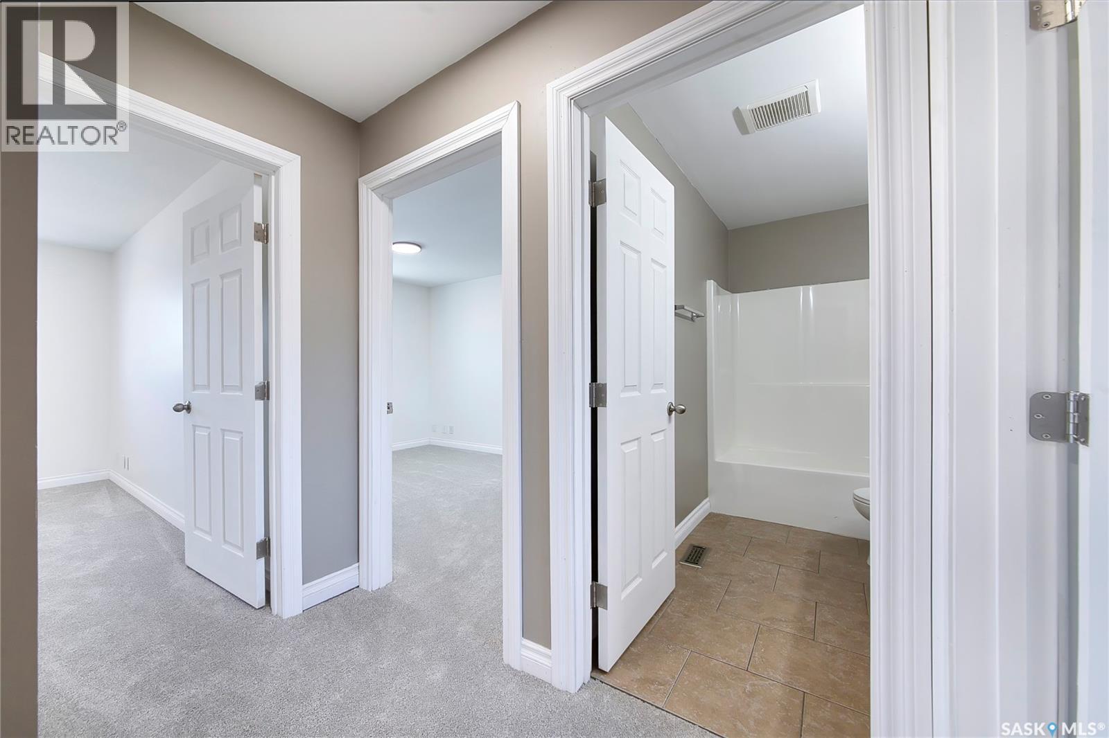 211 N Avenue N, Saskatoon, Saskatchewan  S7L 2T2 - Photo 23 - SK033502